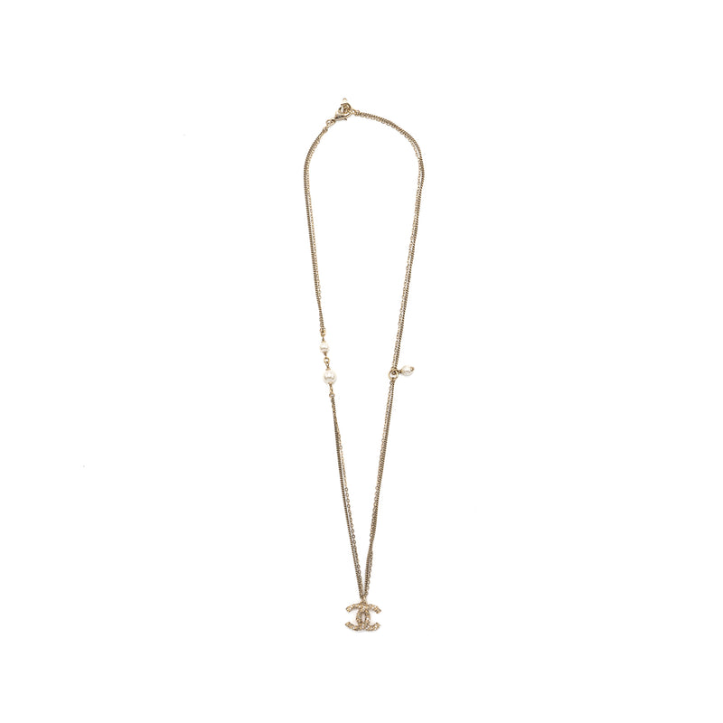 Small gold store chanel necklace