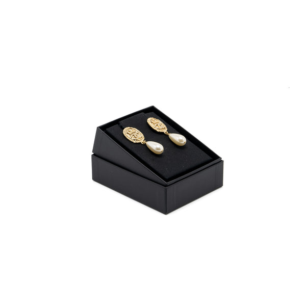 Chanel CC Logo Earrings Pearl Dropped Crystal Gold Tone