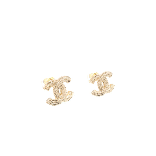 Chanel CC logo earring LGHW