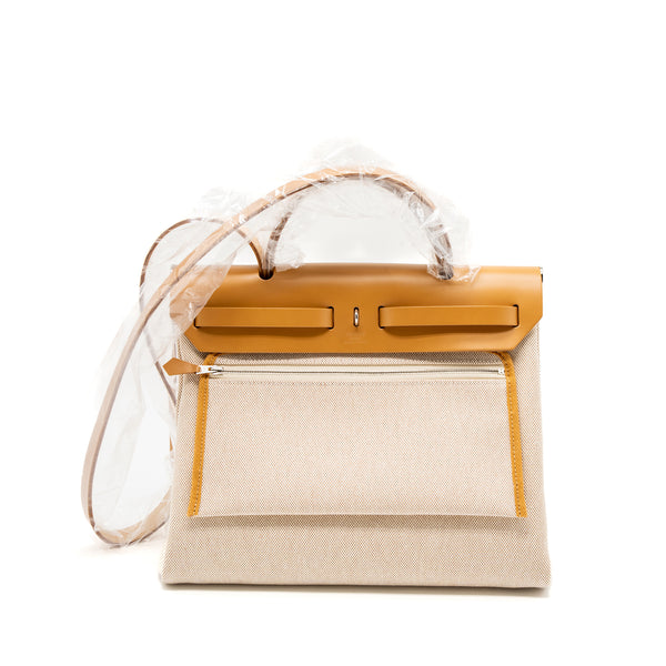 Hermes Herbag Zip 31 Toile En Relief Canvas/Leather Brides Sable/Ecru Beige/Nat Sable SHW Stamp Z