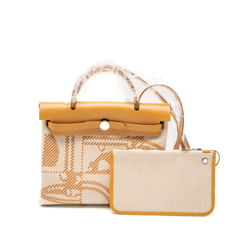 Hermes Herbag Zip 31 Toile En Relief Canvas/Leather Brides Sable/Ecru Beige/Nat Sable SHW Stamp Z