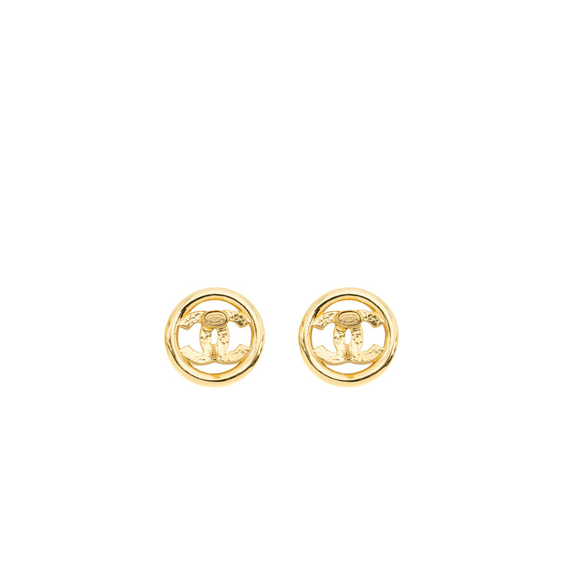 Chanel round CC Logo earrings GHW