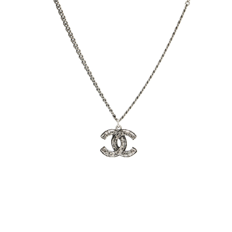 Chanel cc 2024 necklace price