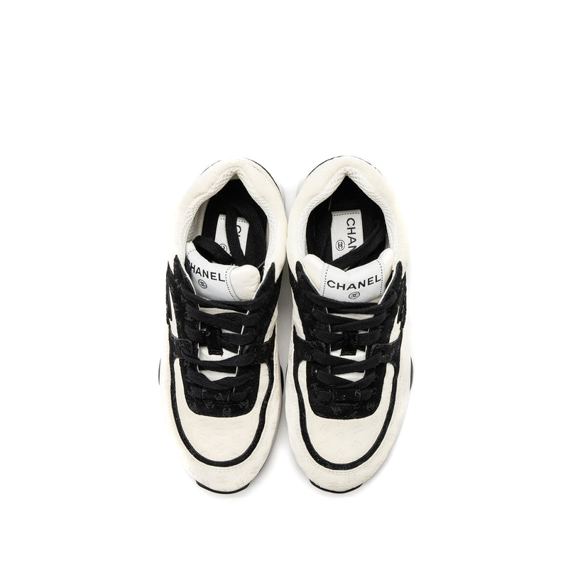 Chanel Size 35.5 22A Trainers Printed Suede/Calfskin Black/White