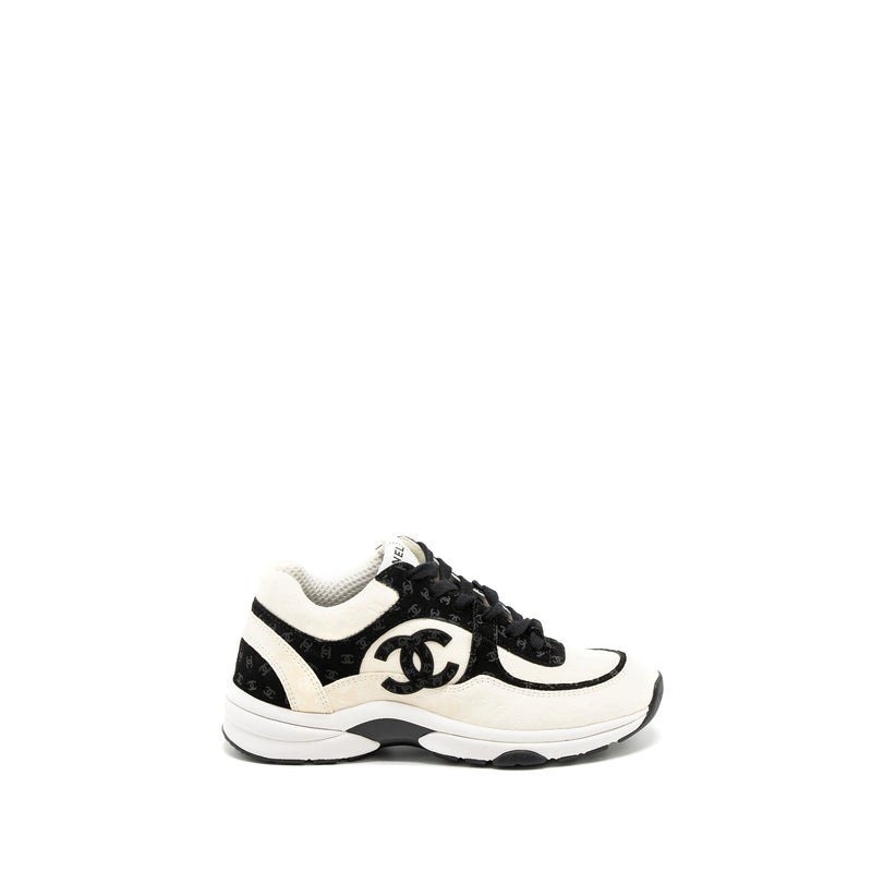 Chanel Size 35.5 22A Trainers Printed Suede/Calfskin Black/White