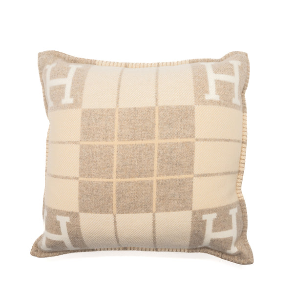 Hermes Avalon III pillow, small model coco/camomille