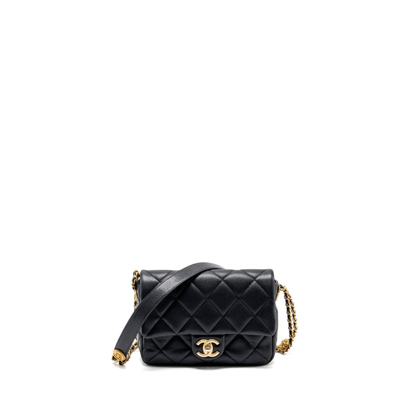 Chanel Twist your button quilted flap bag caviar black GHW (microchip)