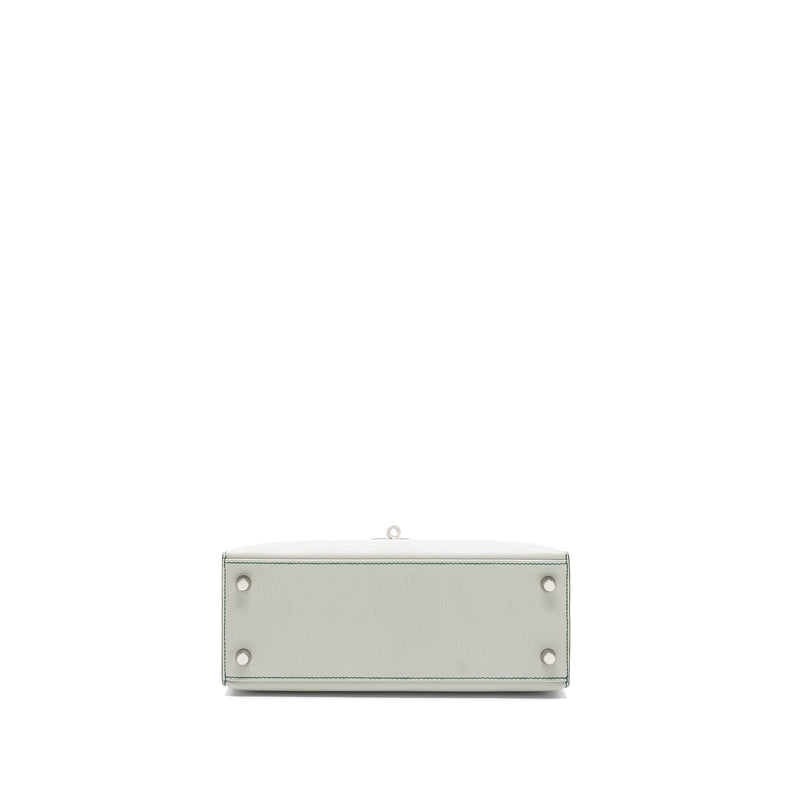 Hermes kelly 25 chevre Mysore leather gris perle / Malachite / vert emeraude brushed SHW stamp U