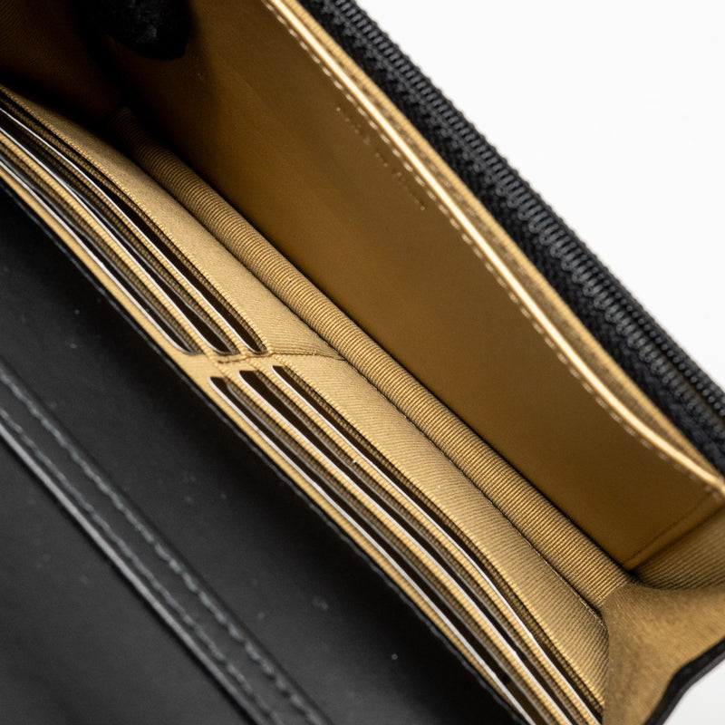 CHANEL Pearl Crush Wallet on Chain Lambskin Black GHW (Microchip)