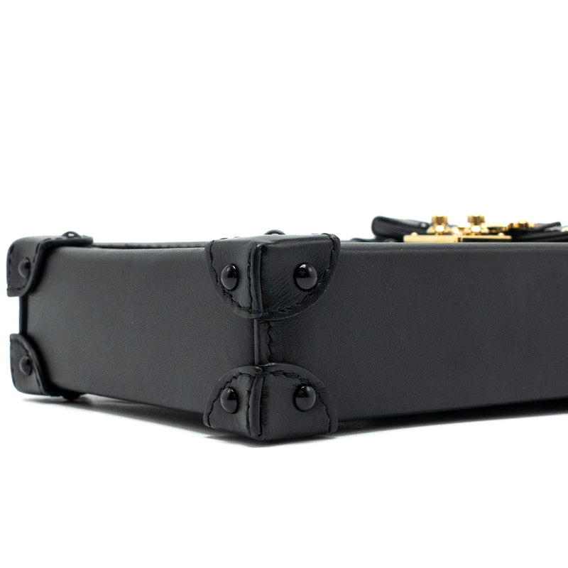 LOUIS VUITTON Pochette Trunk Vertical Shoulder Bag M63913