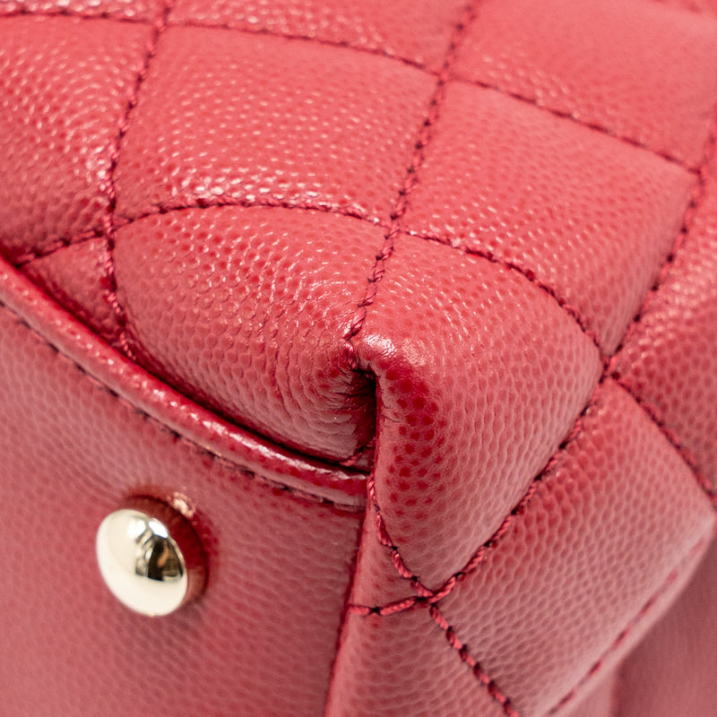 Chanel Small Coco handle caviar red LGHW (microchip)