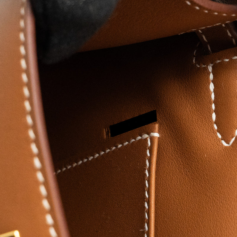 Hermes kelly Pochette swift Gold GHW stamp W