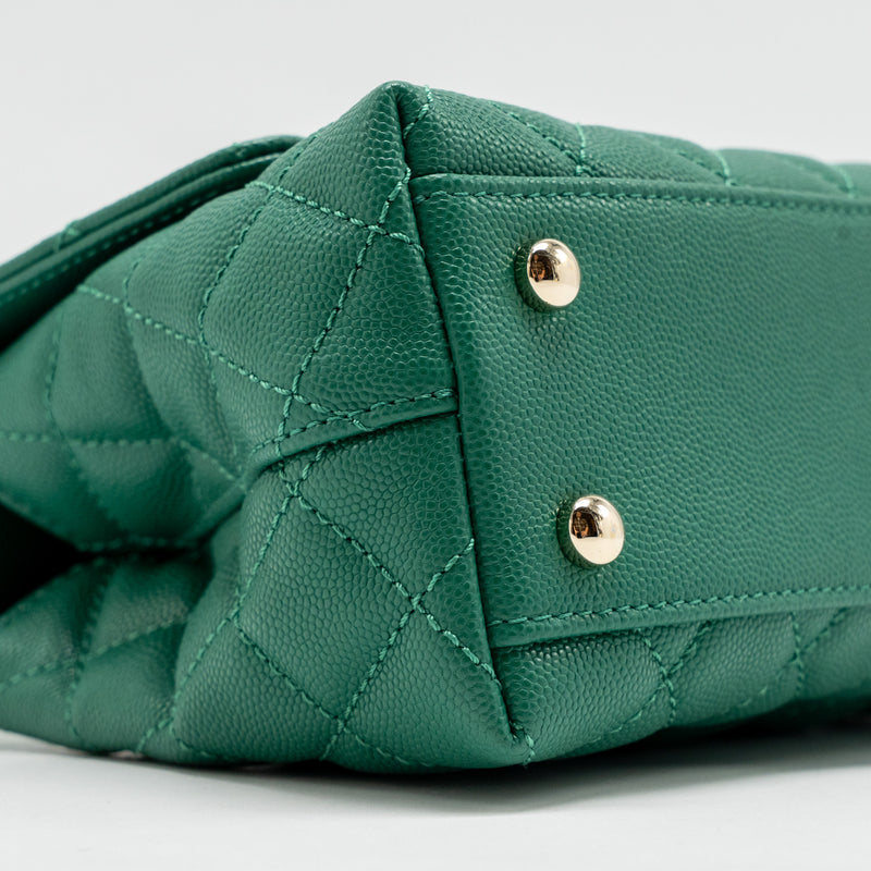 Chanel Small Coco handle caviar green LGHW (microchip)