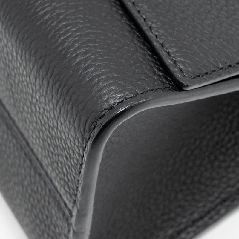 Louis Vuitton Twist One Handle PM Taurillon Leather Black/Pink GHW