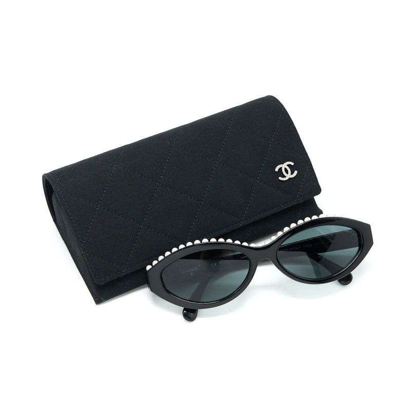 Chanel Oval Sunglasses Acetate & Imitation Pearls Black/White