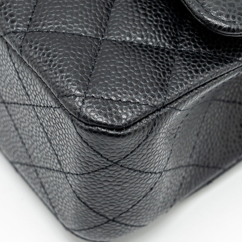 Chanel Medium Classic Double Flap Bag Caviar Black GHW