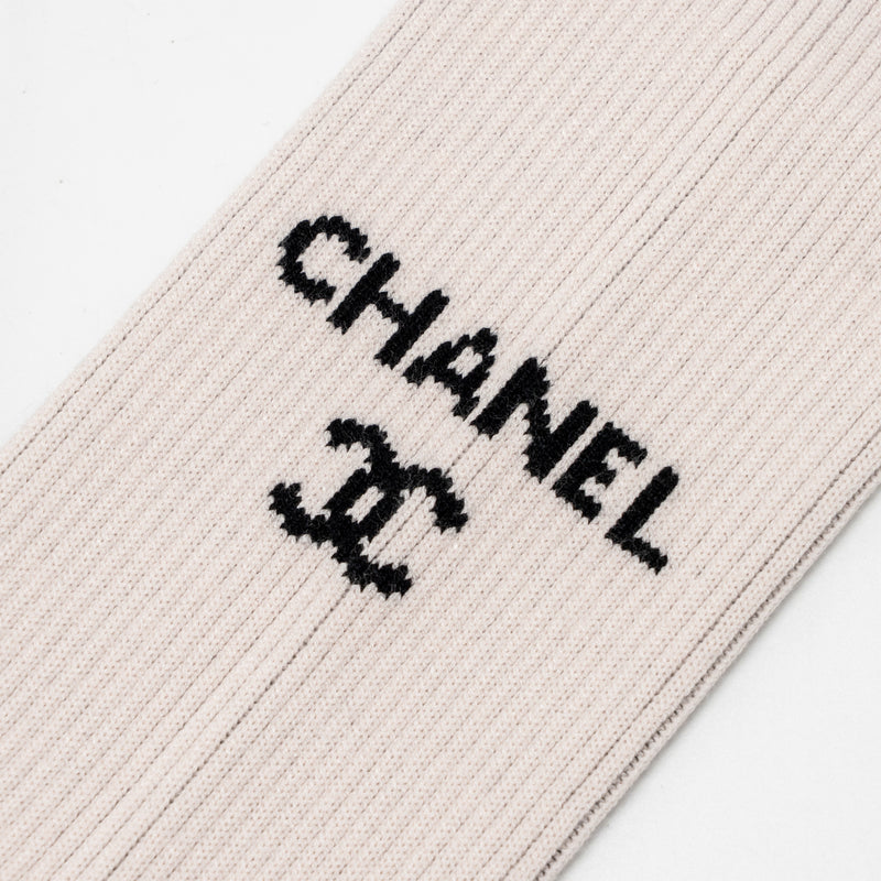 Chanel Size 36 24C Mary Janes Ballet Flats Lambskin Light Pink/Black and Logo Leg Warmers Cotton Light Pink (Sell in a set)