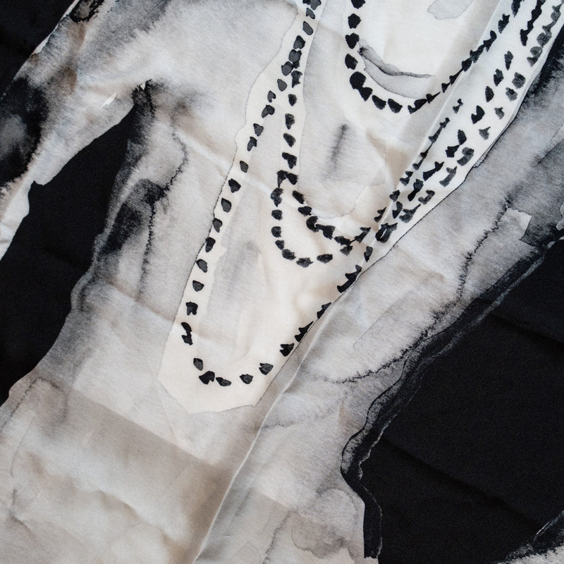 CHANEL 90x90cm Coco Chanel Silk Scarf Black / White