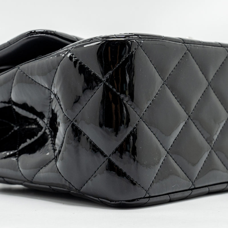 Chanel Jumbo Classic Double Flap Bag Patent Black SHW