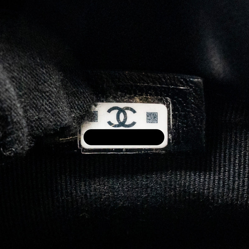 Chanel 24B Twist Chain Top Handle Hobo Lunch Box Bag Lambskin Black GHW (Microchip)