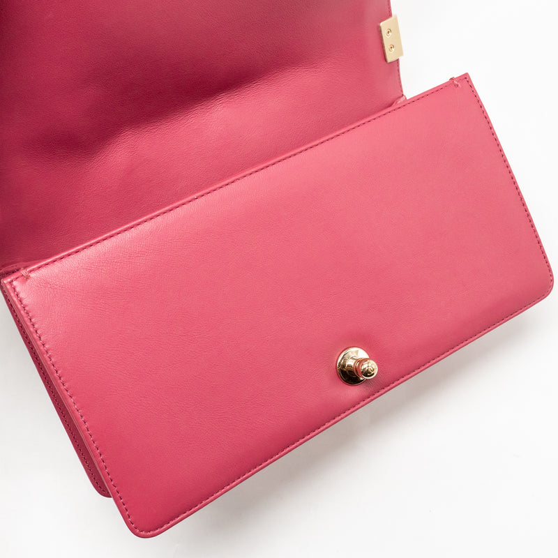 Chanel Medium Boy Bag fabric / leather pink LGHW