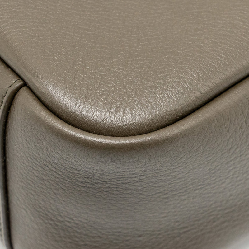 Saint Laurent / YSL Small Le 5 A 7 Supple bag calfskin light musk GHW