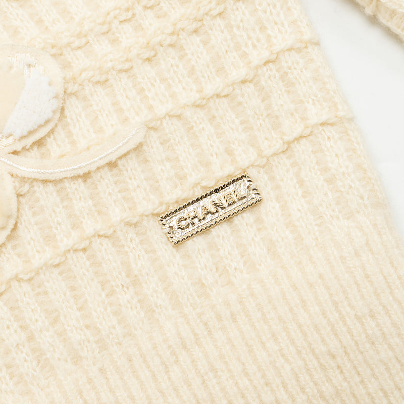 Chanel Size 40 18B Coco Neige Lucky Charms Knitted Sweater Cashmere/Wool Ecru