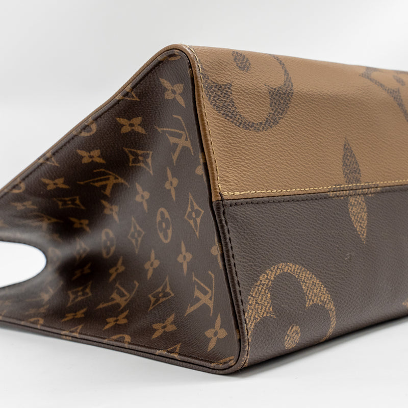 Louis Vuitton OnTheGo MM Monogram/Monogram Reverse Canvas GHW