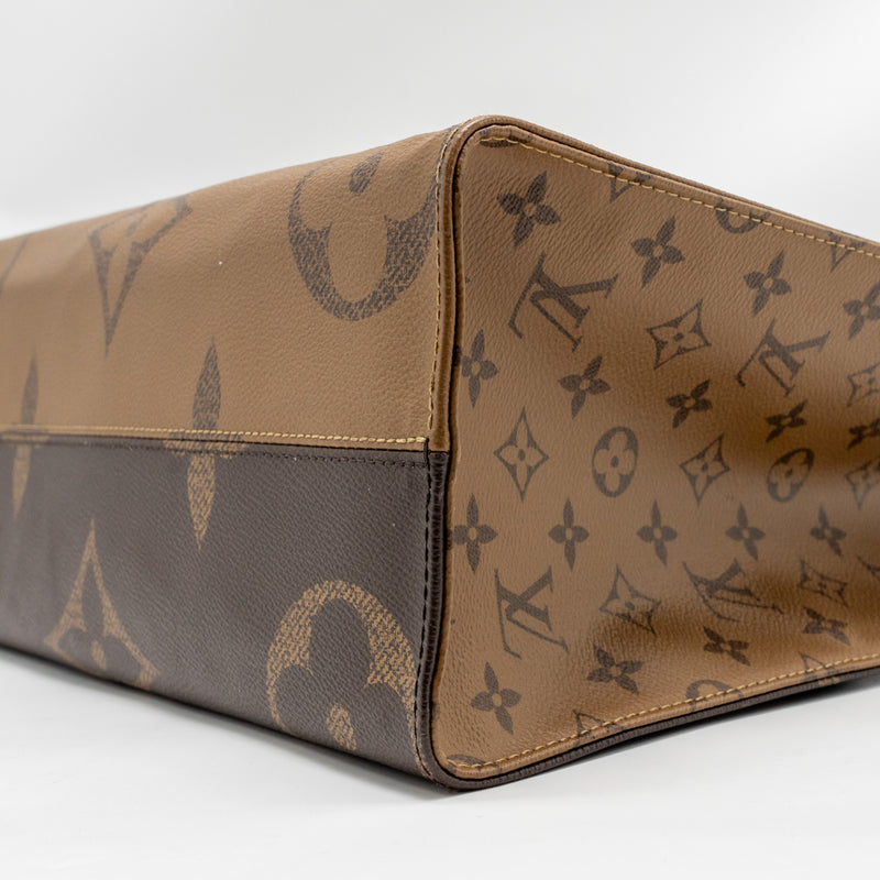Louis Vuitton OnTheGo MM Monogram/Monogram Reverse Canvas GHW
