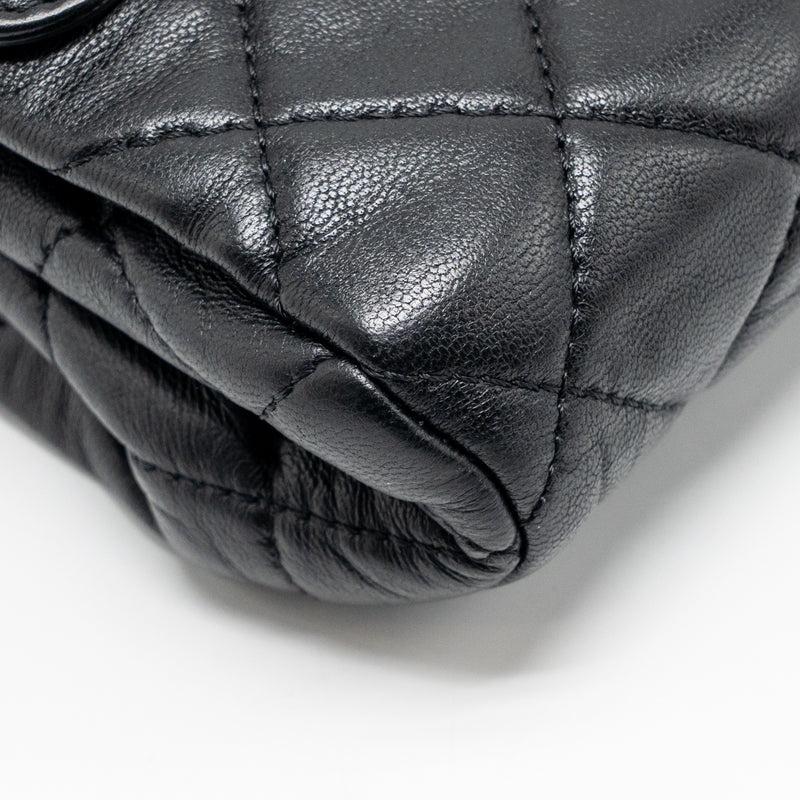 Chanel 22c Quilted Flap Bag Lambskin Black GHW (microchip)