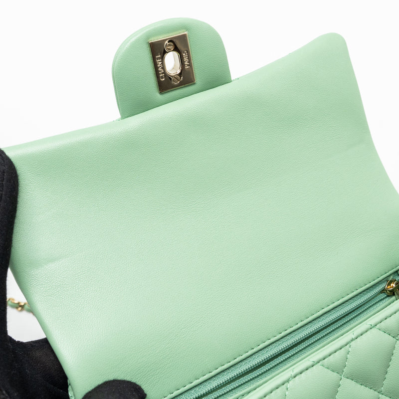 Chanel Top handle mini rectangular flap bag lambskin light green LGHW (microchip)