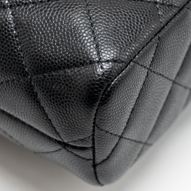 Chanel 25c Detail CC Logo Quilted Hobo Bag caviar black LGHW (microchip)