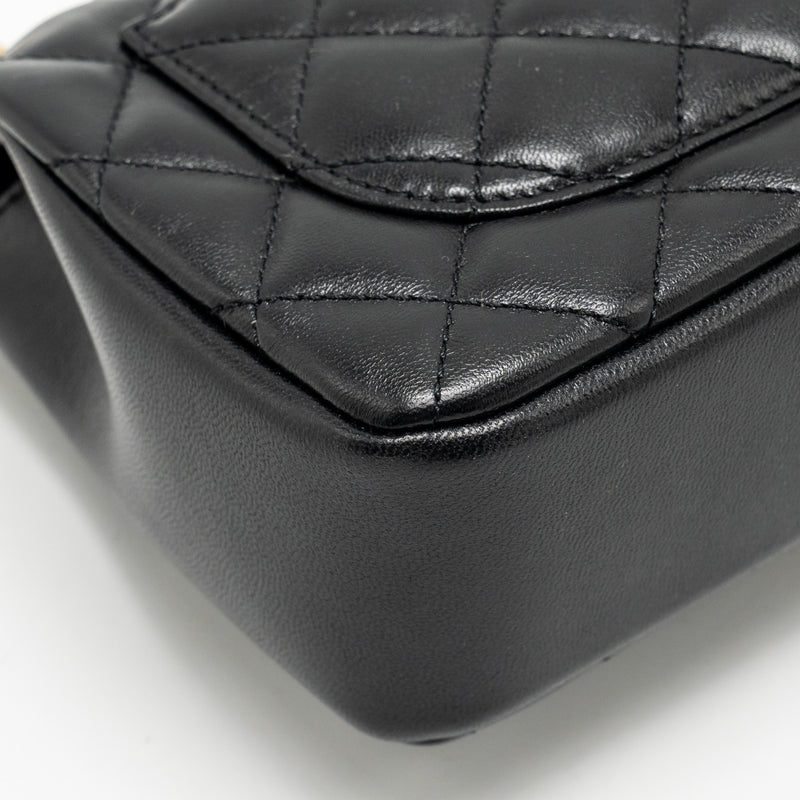 Chanel 24p pearl chain Mini Flap Bag Lambskin Black GHW (Microchip)