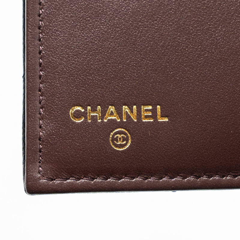 Chanel classic compact wallet caviar black LGHW (Microchip)