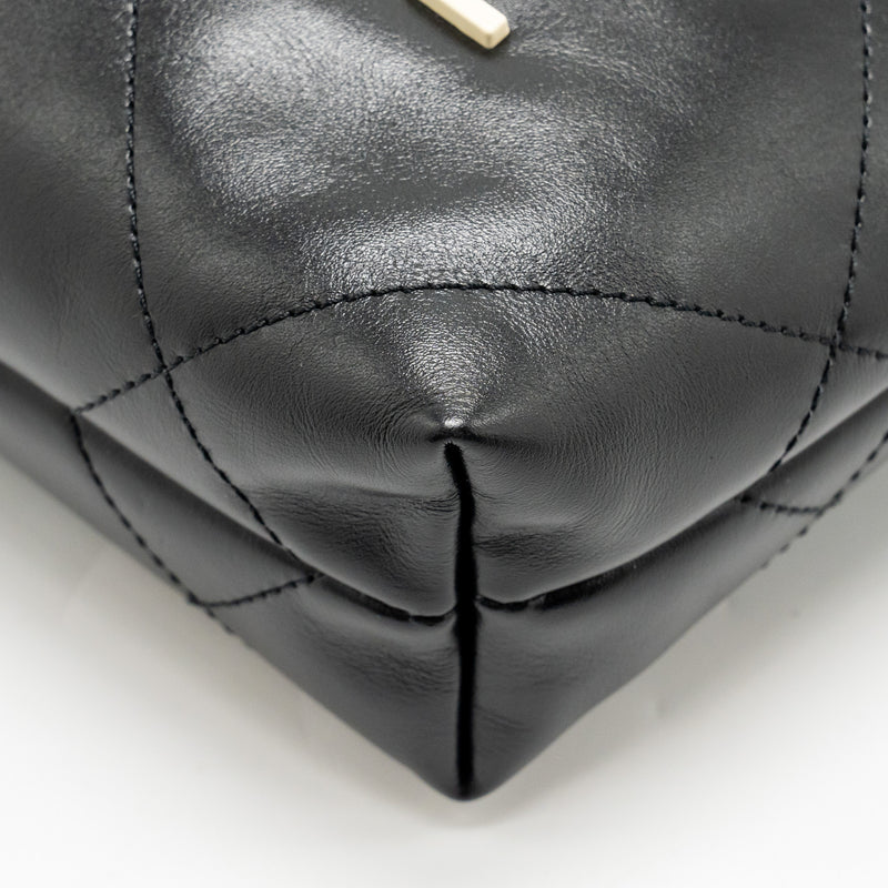 Chanel Mini 22 BAG Shiny Calfskin Black GHW (Microchip)