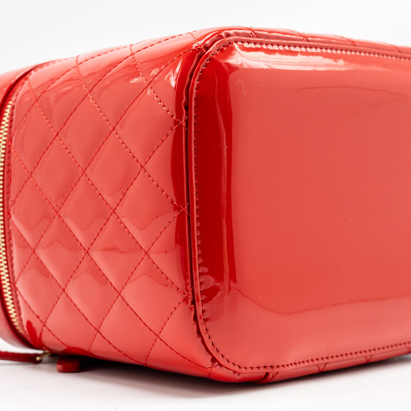 Chanel Large Vanity Pouch Patent Red GHW