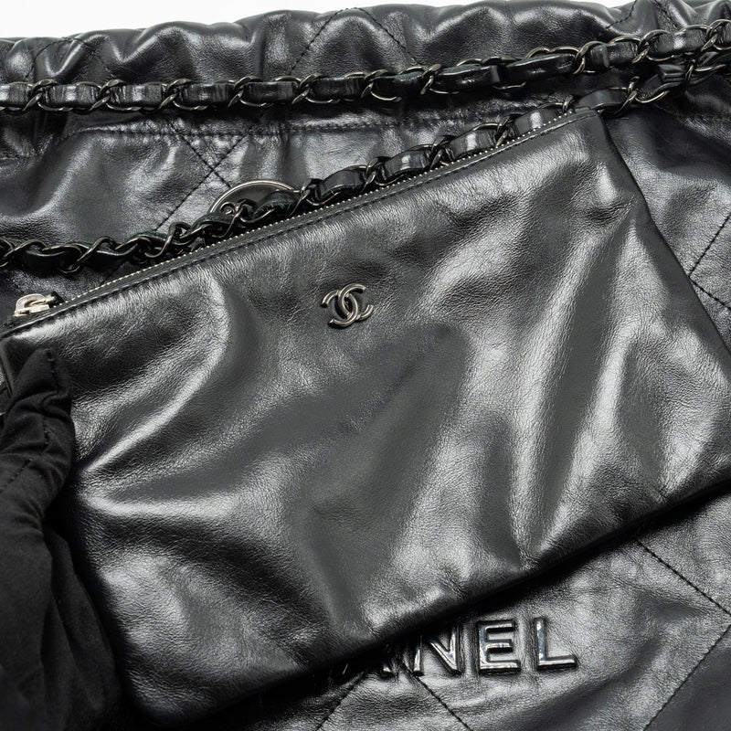 Chanel Medium 22 Bag Calfskin So Black (microchip)