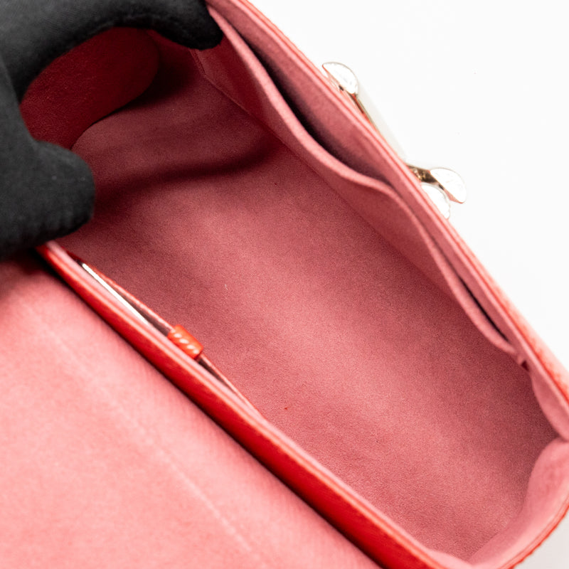 Louis Vuitton Twist MM epi leather red SHW