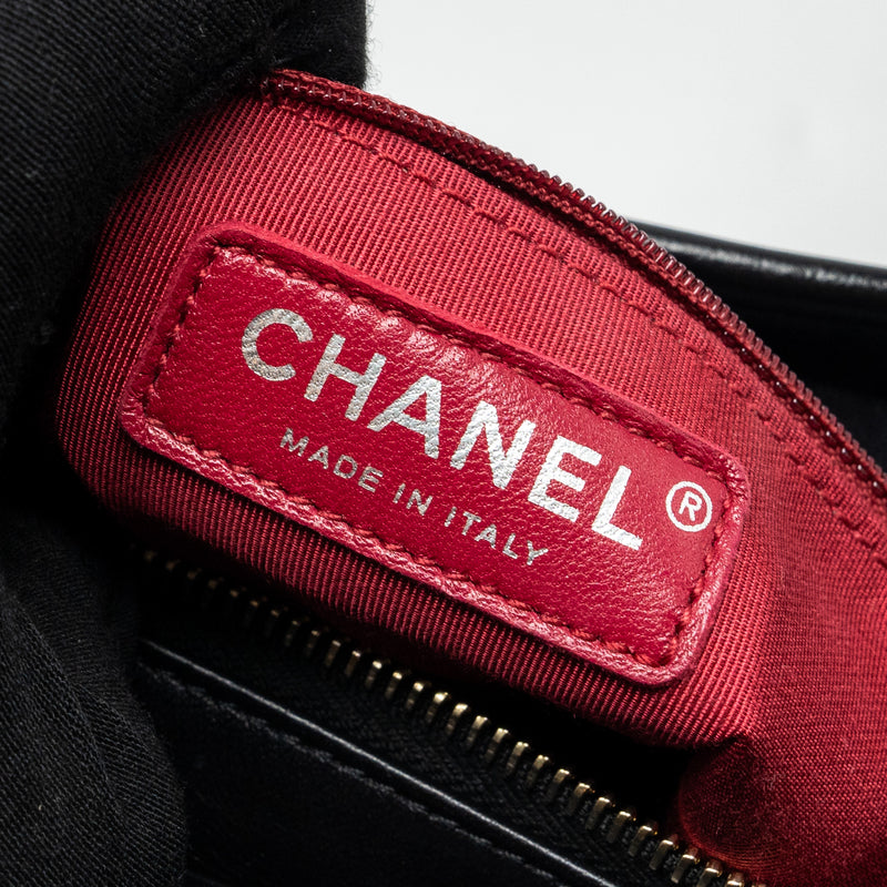 Chanel SMALL Gabrielle Hobo Bag Chevron Aged Calfskin BLACK Multicolour Hardware