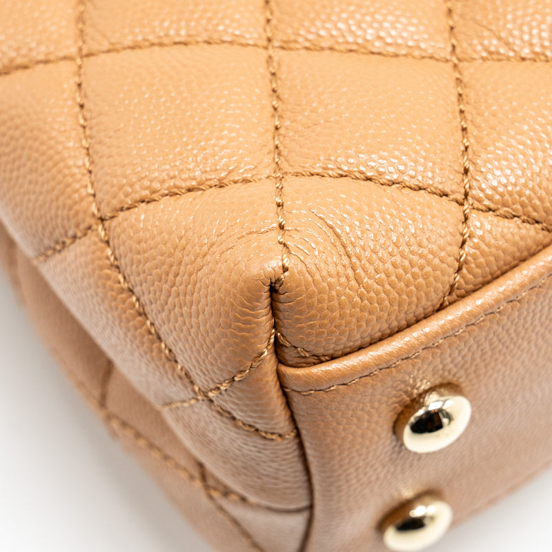 Chanel 21P Small Coco Handle Caviar caramel LGHW