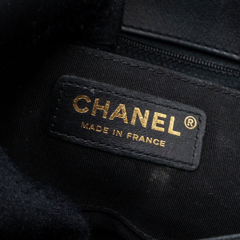 Chanel Chevron Flap Bag Calfskin Black GHW