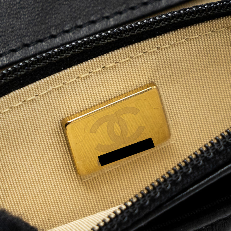 Chanel Pearl Crush Wallet On Chain Lambskin Black GHW (microchip)