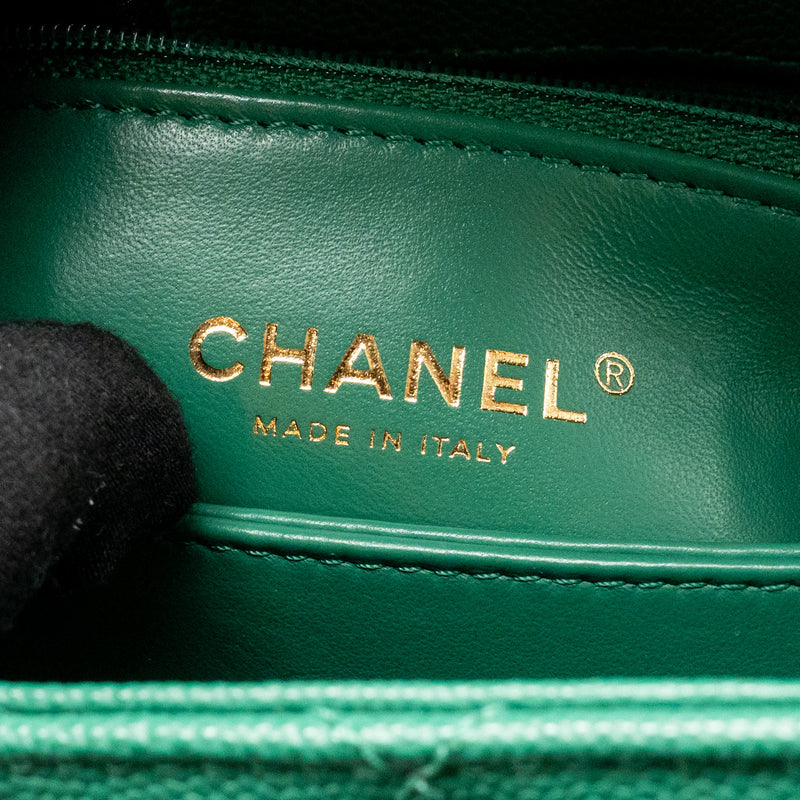 Chanel Small Coco handle caviar green LGHW (microchip)