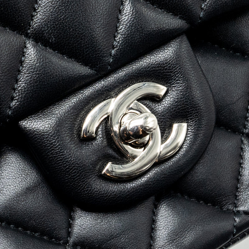 Chanel Medium Classic Double Flap Bag Lambskin Black SHW