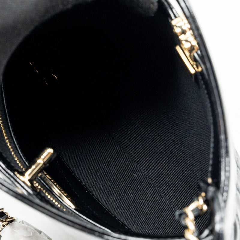 Chanel 23C mini 31 bag shiny calfskin black LGHW (microchip)