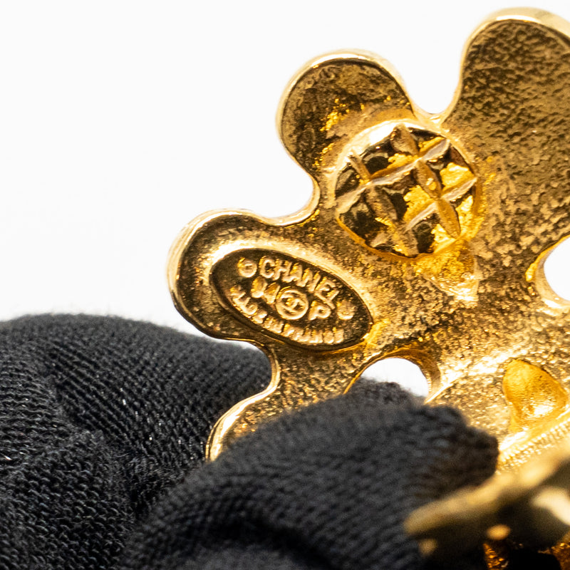 Chanel Vintage Filigree Camellia Brooch with Flower CC Logo Ear clips Gold Plated GHW (sell in a set)