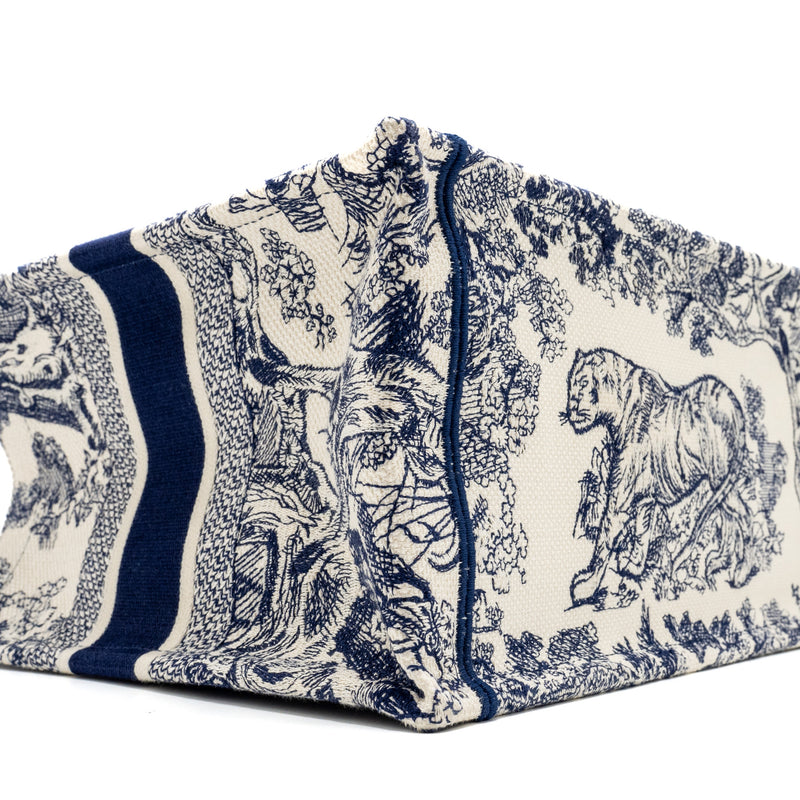 Dior Medium Book tote Blue Toile De Jouy Embroidery Canvas