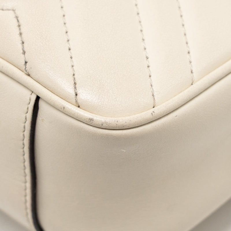Gucci Mini Marmont bag calfskin white GHW