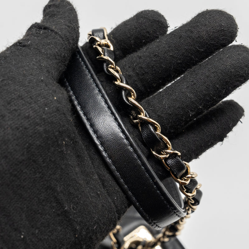 Chanel trendy CC flap bag with top handle lambskin black LGHW (microchip)