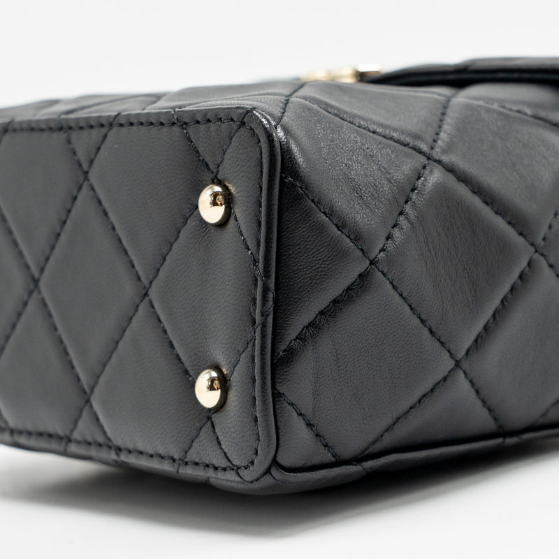 Chanel flap vanity with chain lambskin black LGWH (microchip)